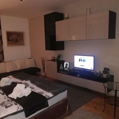 Heni Apartman Nagykanizsa Ngoại thất bức ảnh