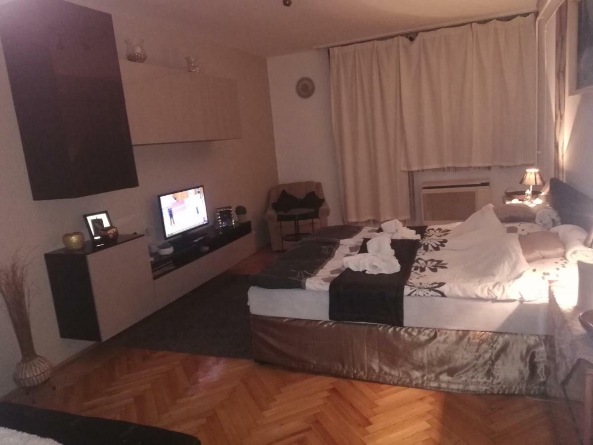 Heni Apartman Nagykanizsa Ngoại thất bức ảnh
