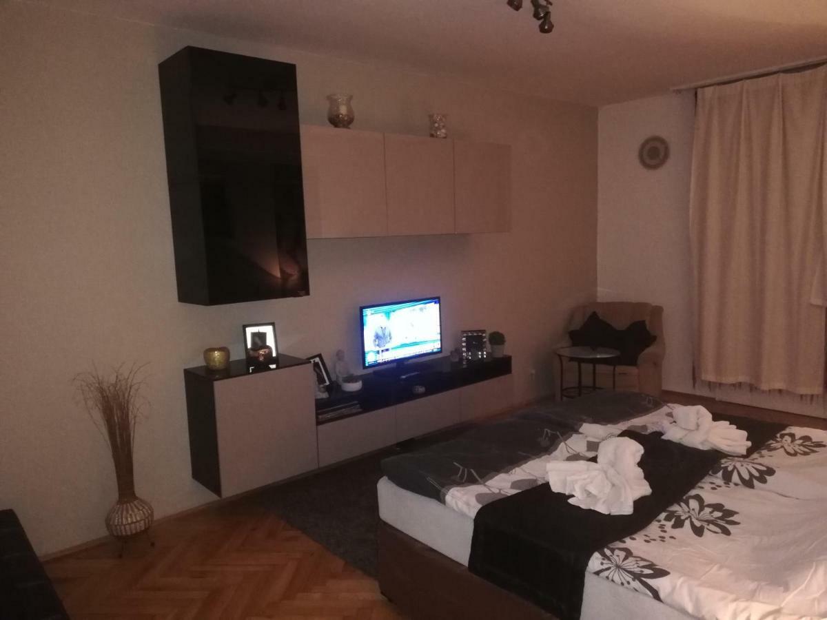 Heni Apartman Nagykanizsa Ngoại thất bức ảnh